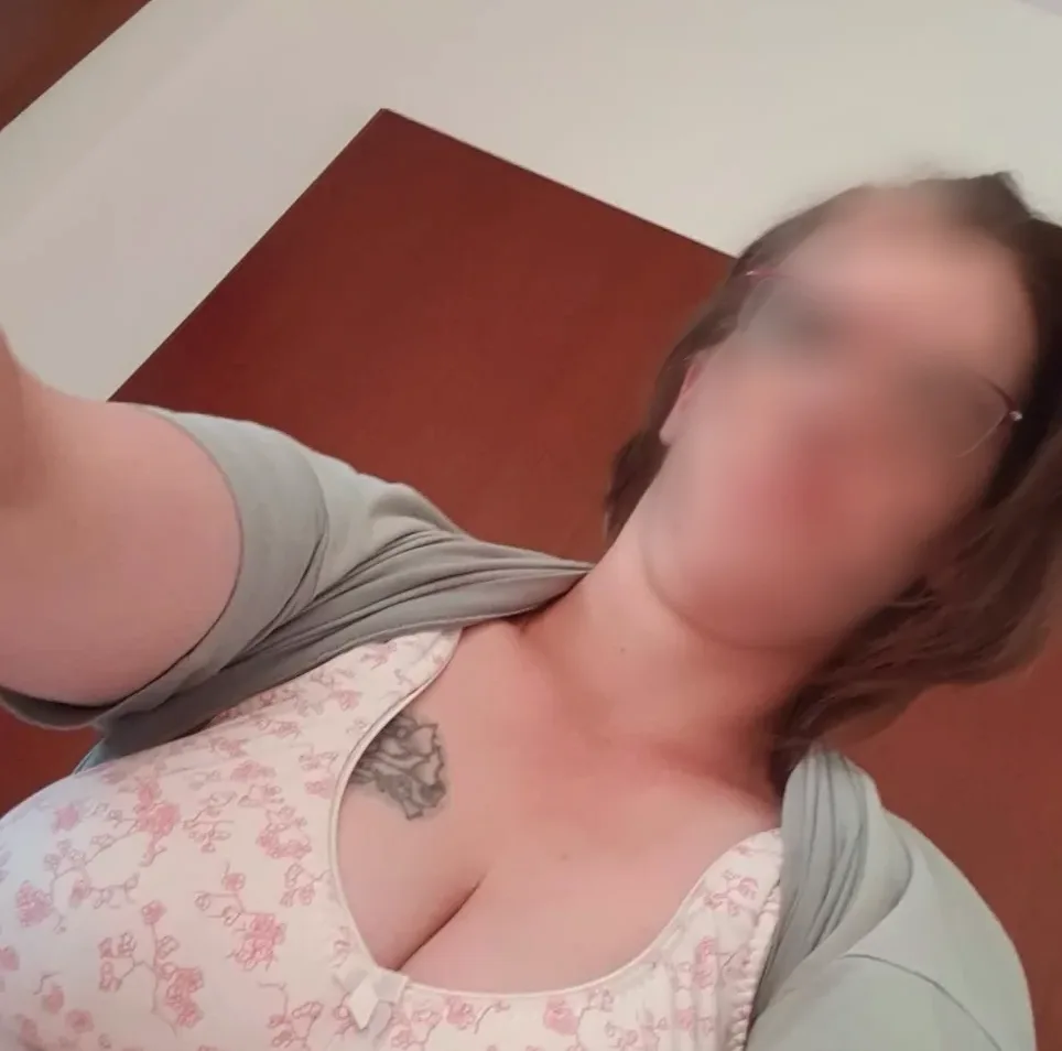 Marie, 35
